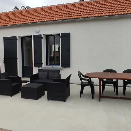 Le Domaine De Saint-Michel Maison De Vacances 2 A 8 Personnes Commequiers Exterior photo